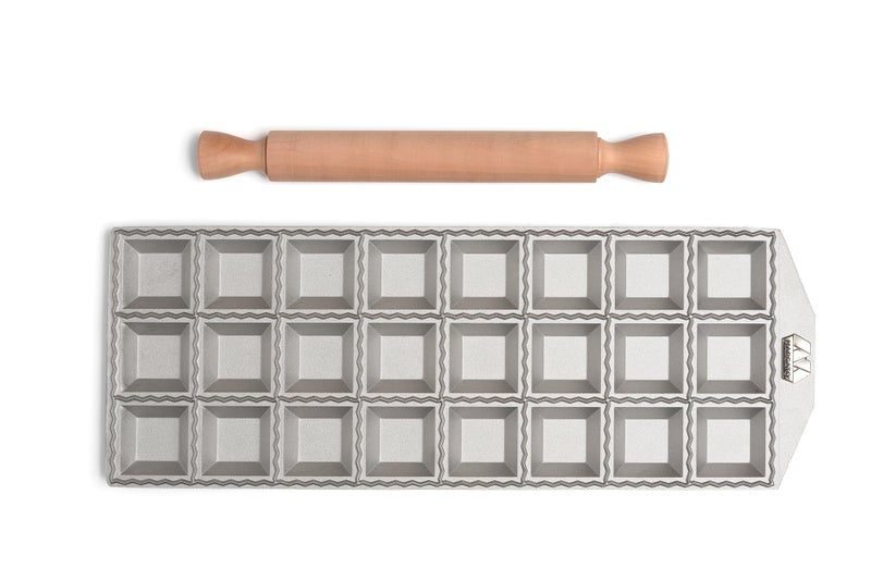 Marcato Ravioli Maker Mould, Makes 2-Dozen 2-Inch Square Raviolis - Image 2